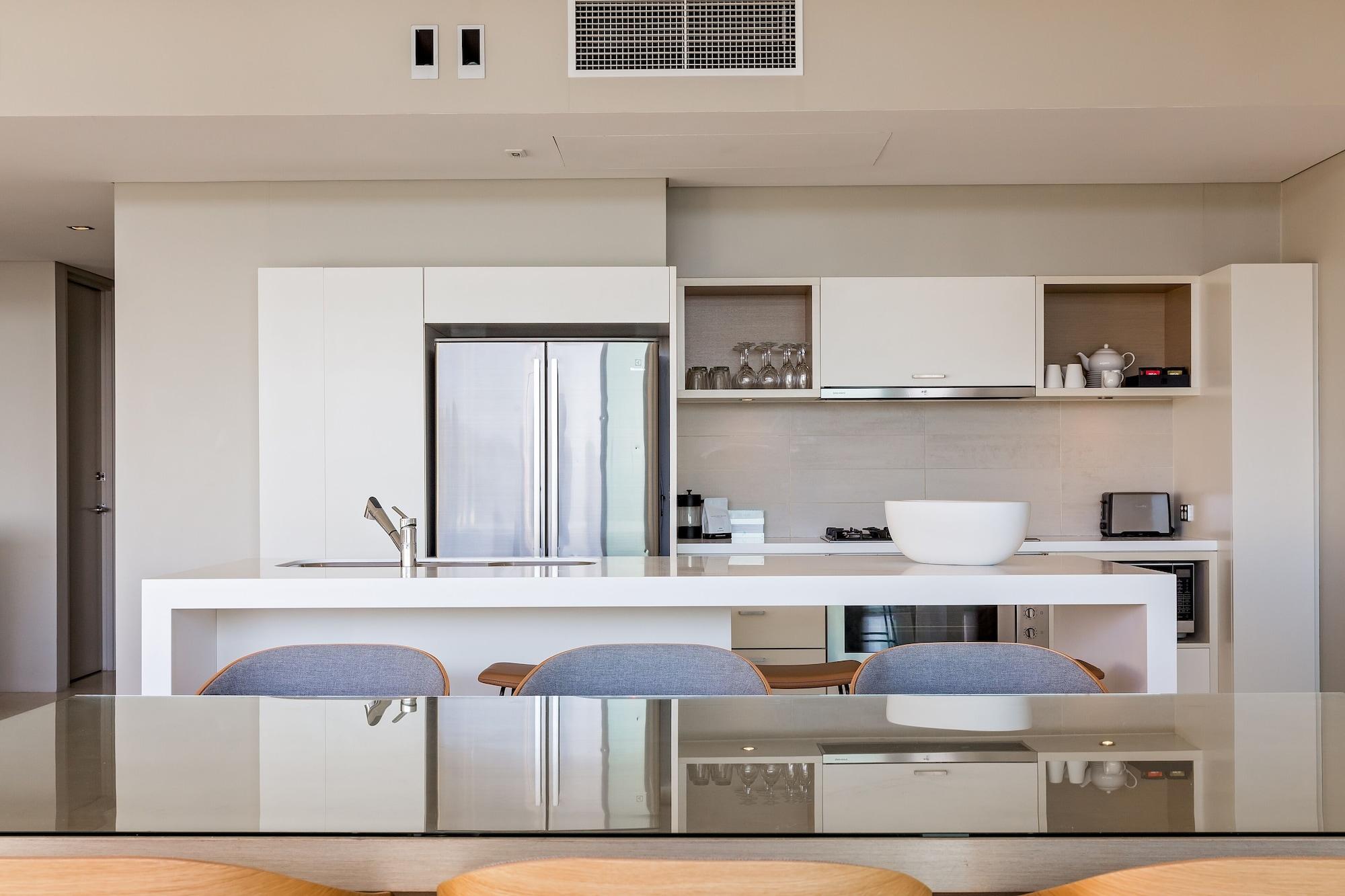 Smiths Beach Resort Yallingup Εξωτερικό φωτογραφία A kitchen in a typical apartment