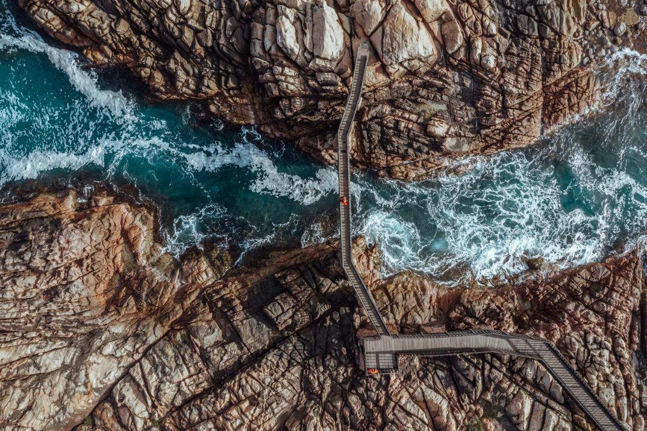 Smiths Beach Resort Yallingup Εξωτερικό φωτογραφία The Ladder to Heaven